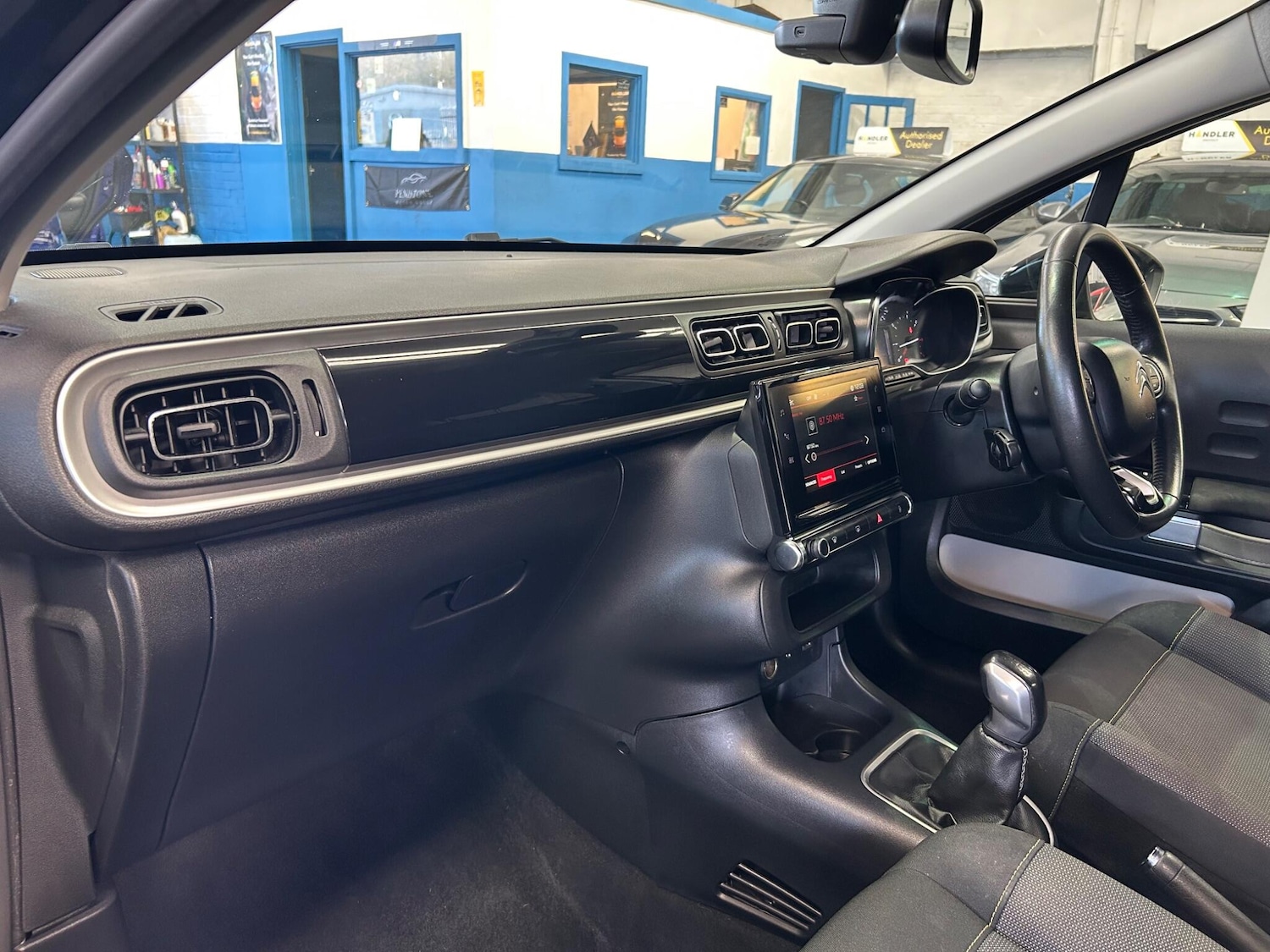 Used Citroen C3 2017 for sale - 77737143: Photo 17