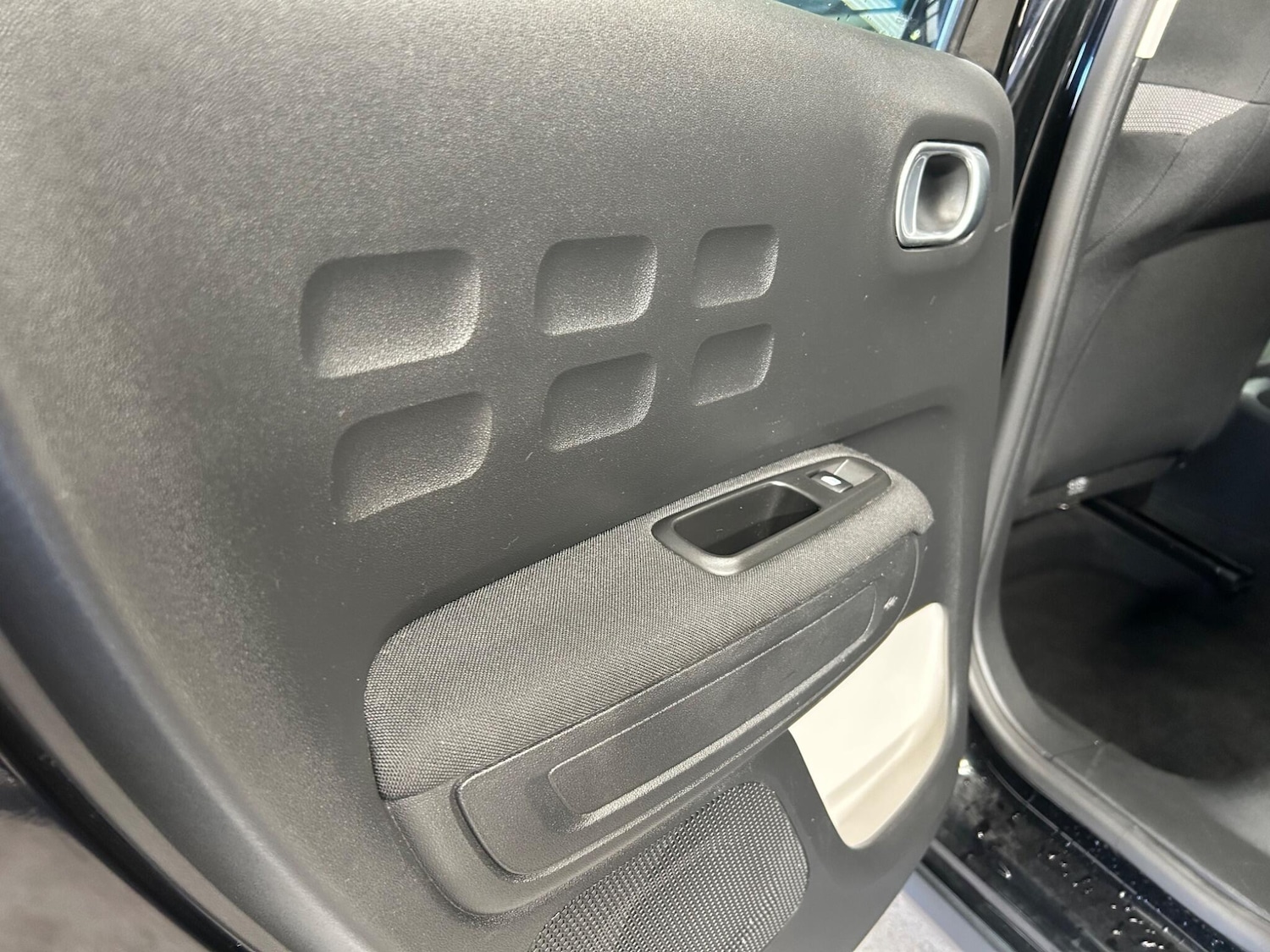 Used Citroen C3 2017 for sale - 77737143: Photo 21