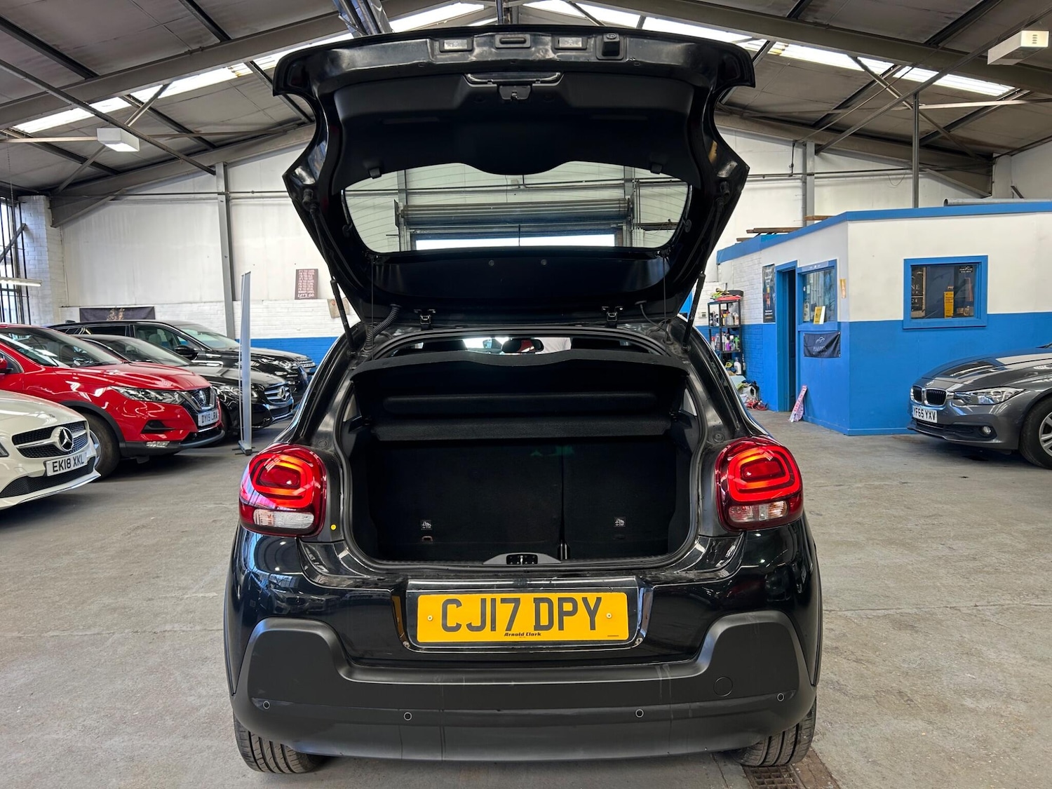 Used Citroen C3 2017 for sale - 77737143: Photo 25