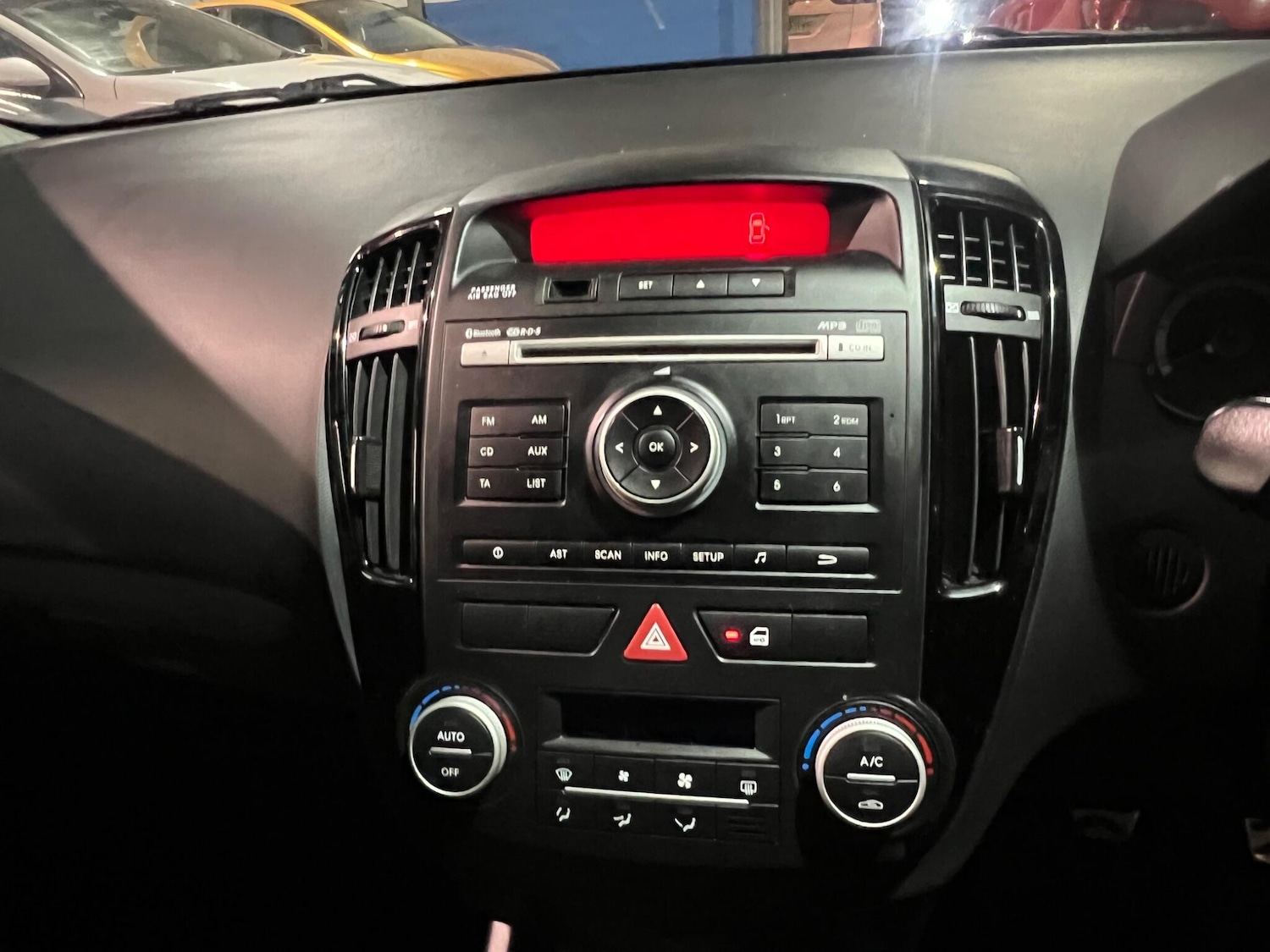 Used Kia Ceed 2010 for sale - 76965576: Photo 18