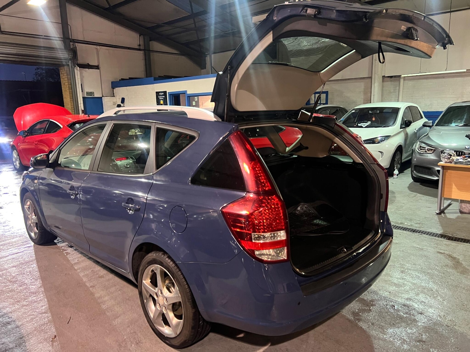 Used Kia Ceed 2010 for sale - 76965576: Photo 9