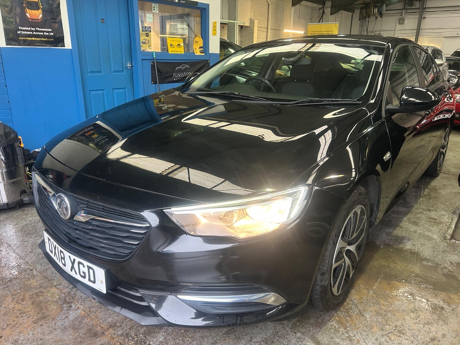 Used Vauxhall Insignia 2018 for sale - 78205310: Photo 32
