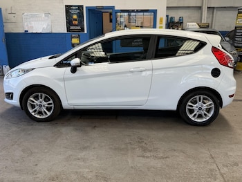 Used Ford Fiesta 2015 for sale - 79168654: Photo