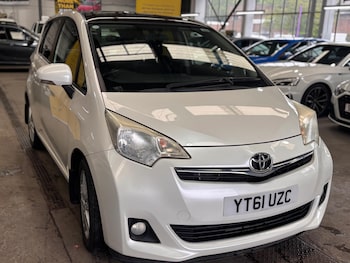Used Toyota Verso 2011 for sale - 78535479: Photo