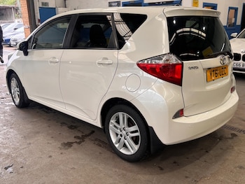 Used Toyota Verso 2011 for sale - 78535479: Photo