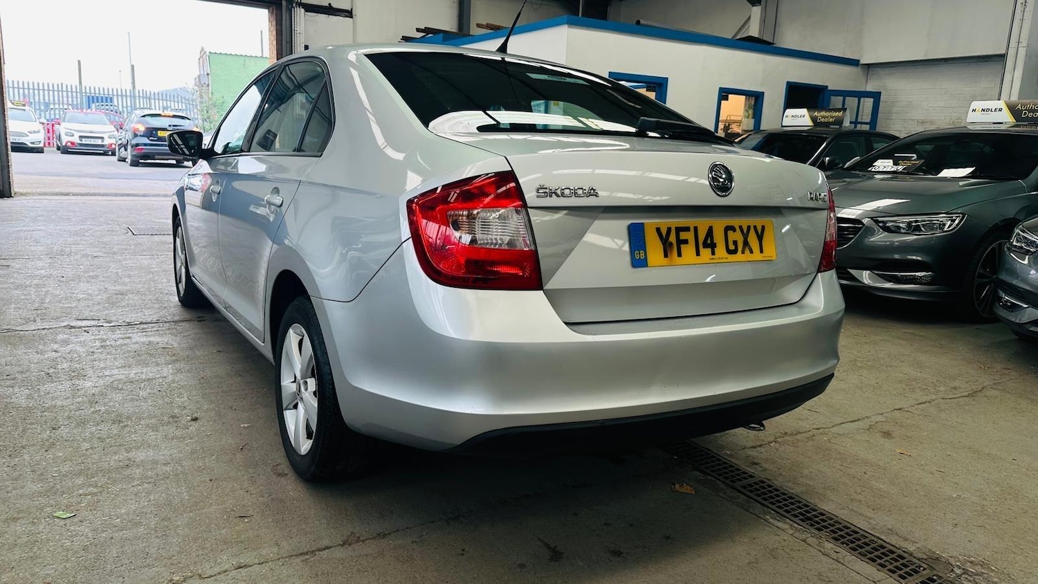 Used Skoda Rapid 2014 for sale - 77970059: Photo 11