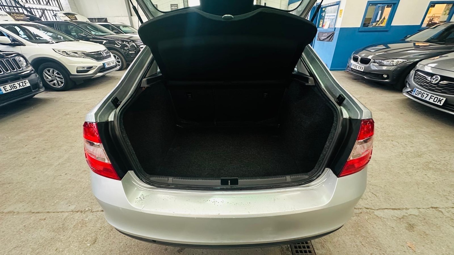 Used Skoda Rapid 2014 for sale - 77970059: Photo 13