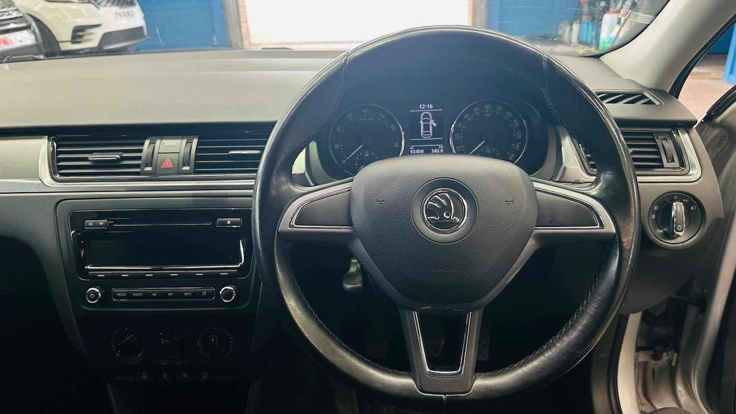 Used Skoda Rapid 2014 for sale - 77970059: Photo 17