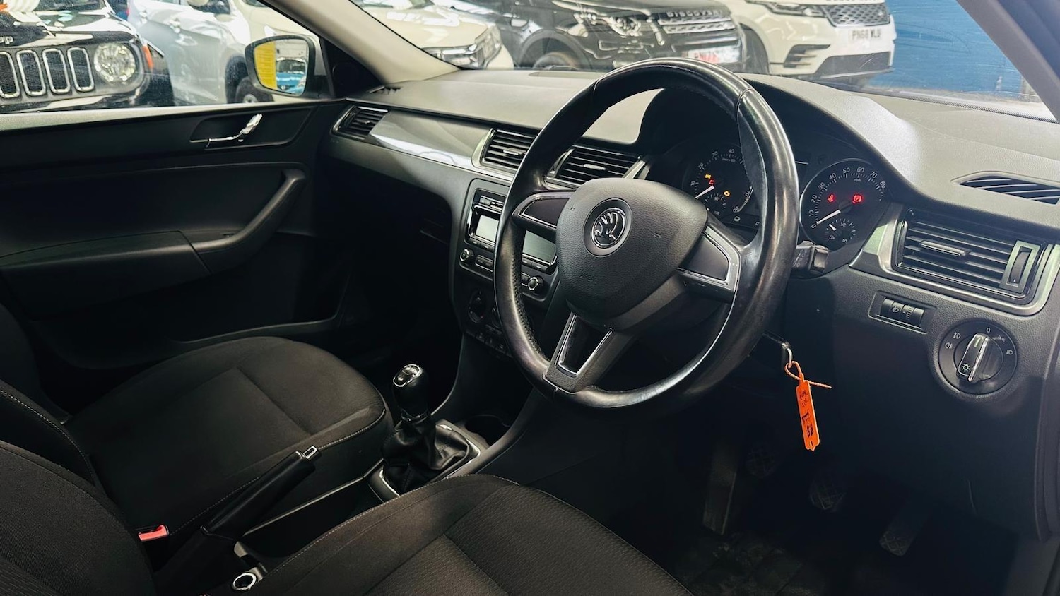 Used Skoda Rapid 2014 for sale - 77970059: Photo 4