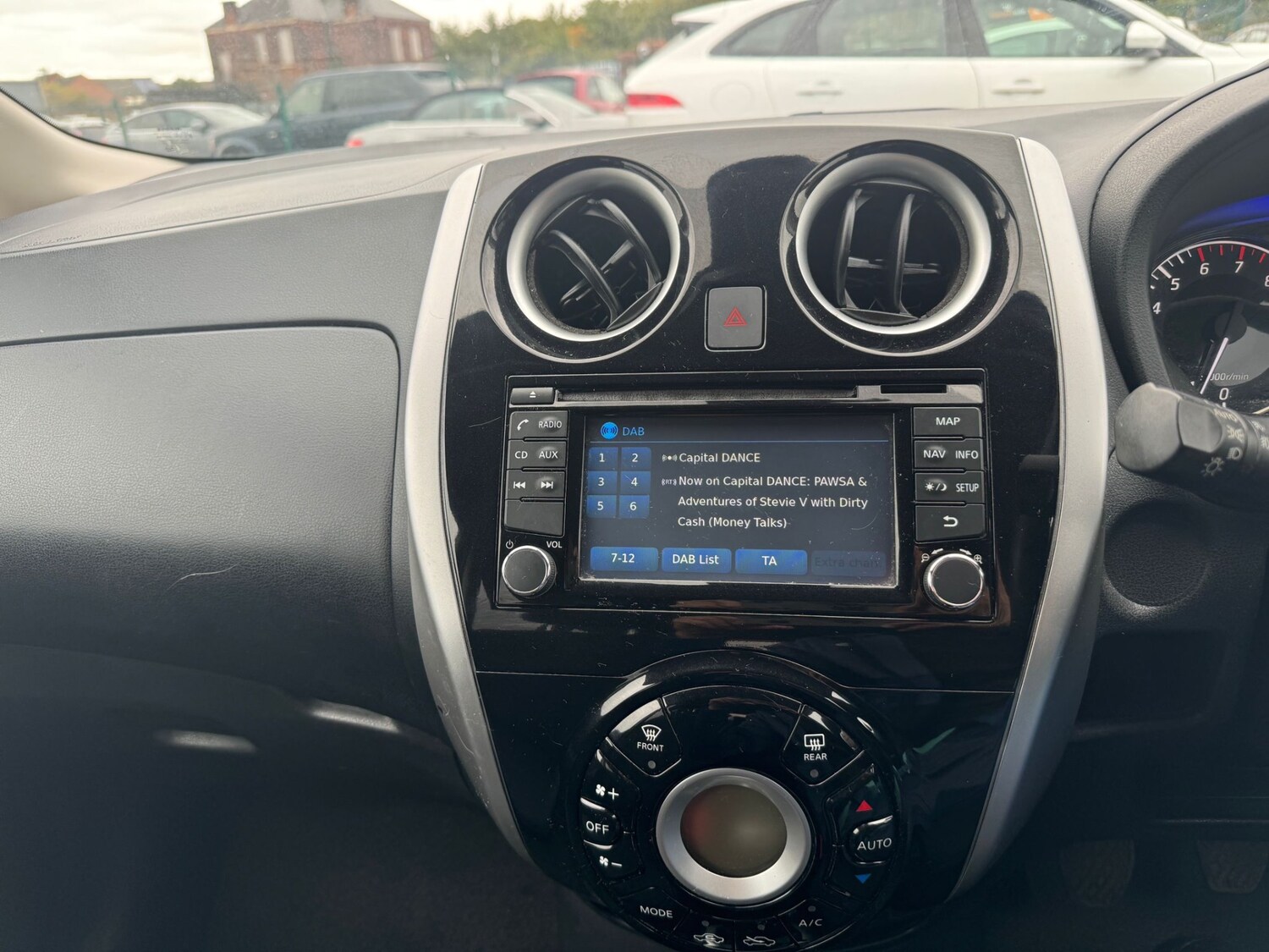 Used Nissan Note 2015 for sale - 76249439: Photo 23