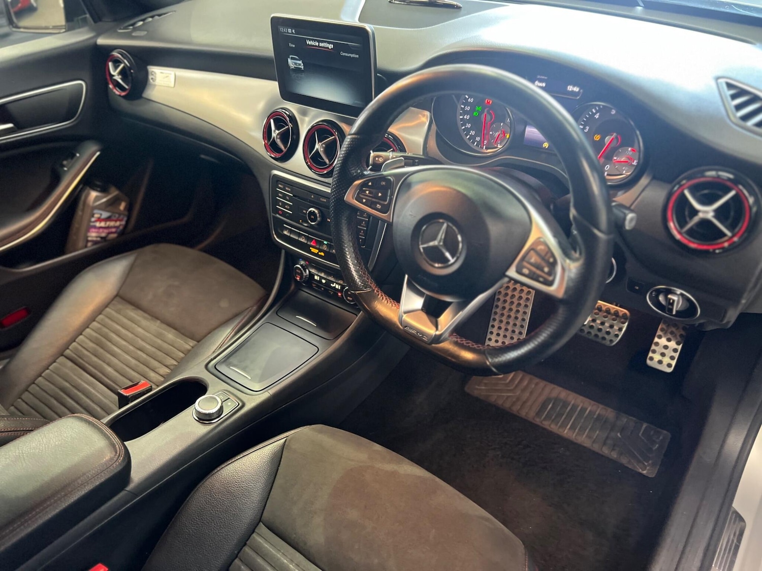 Used Mercedes-Benz CLA 2015 for sale - 77203085: Photo 31