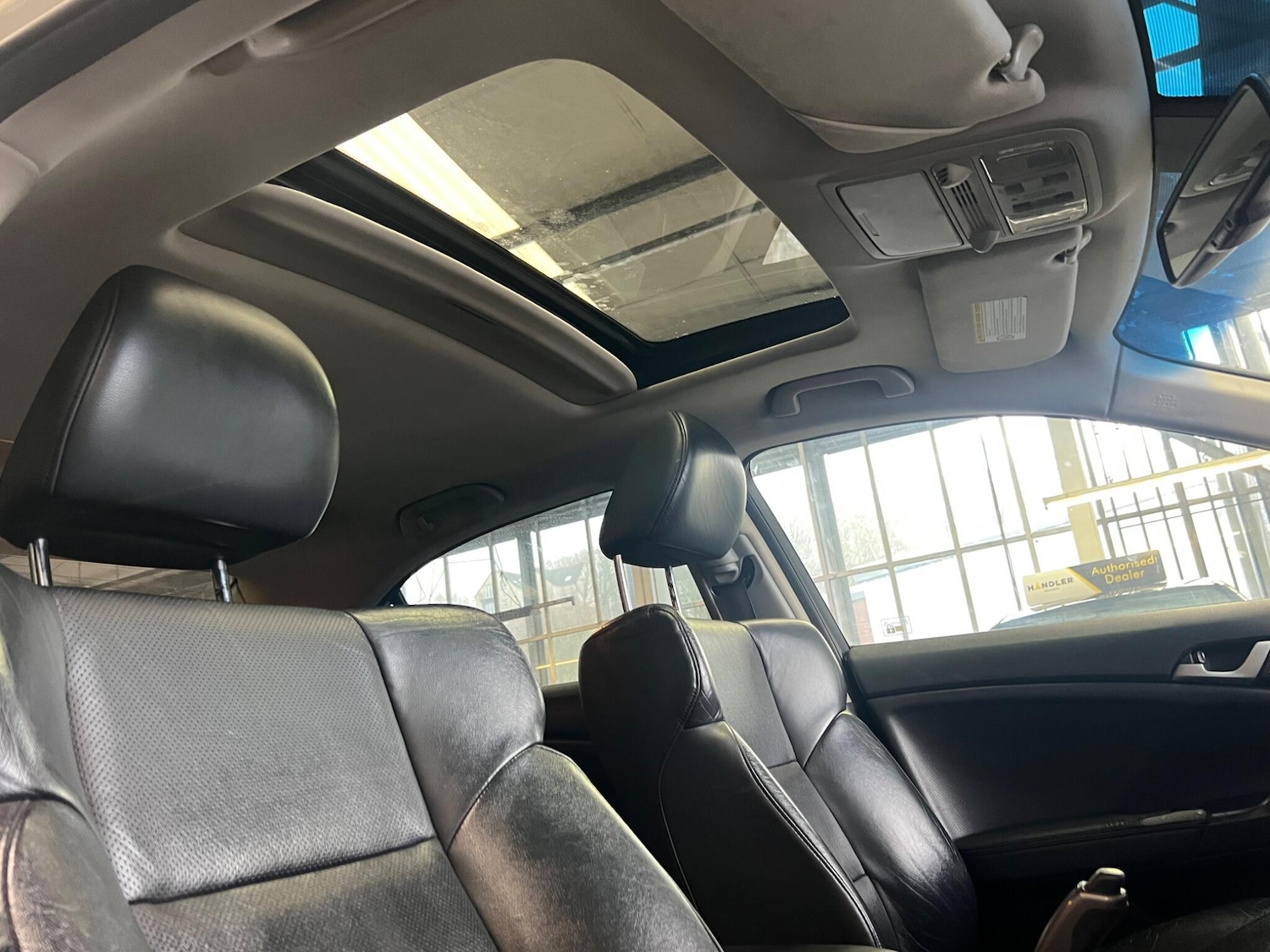 Used Honda Accord 2009 for sale - 77400673: Photo 17