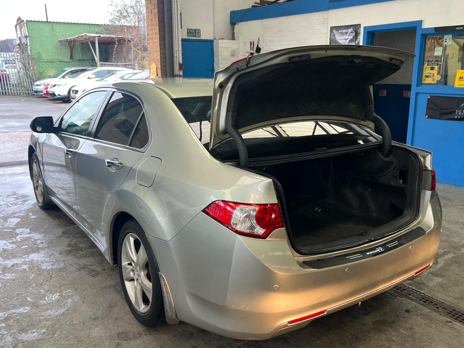 Used Honda Accord 2009 for sale - 77400673: Photo 8