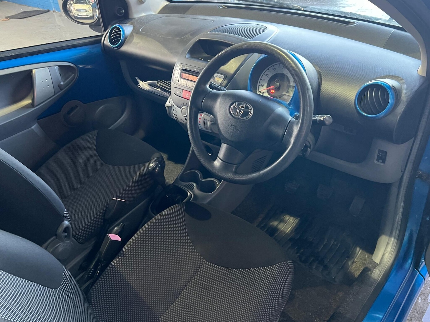 Used Toyota AYGO 2009 for sale - 77156653: Photo 18