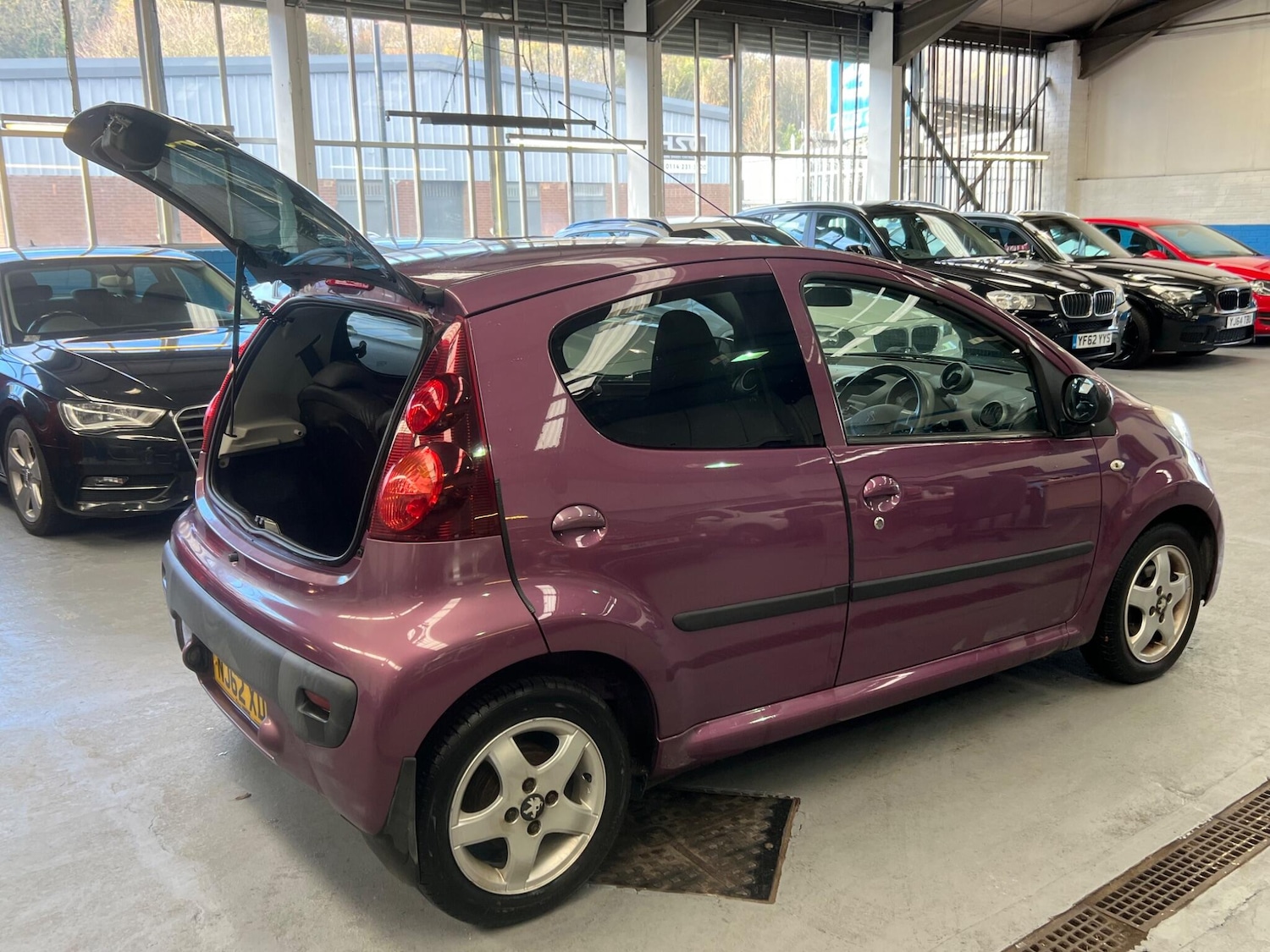 Used Peugeot 107 2012 for sale - 76646224: Photo 13