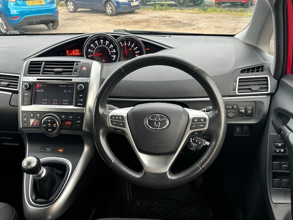 Used Toyota Verso 2013 for sale - 76209516: Photo 17