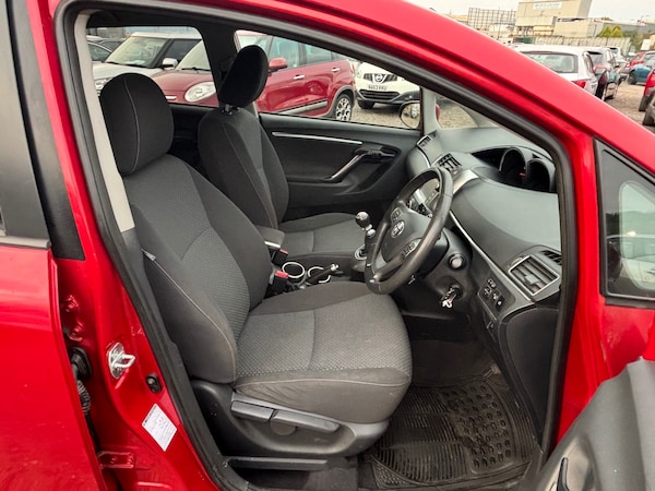 Used Toyota Verso 2013 for sale - 76209516: Photo 19