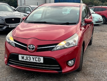 Used Toyota Verso 2013 for sale - 76209516: Photo