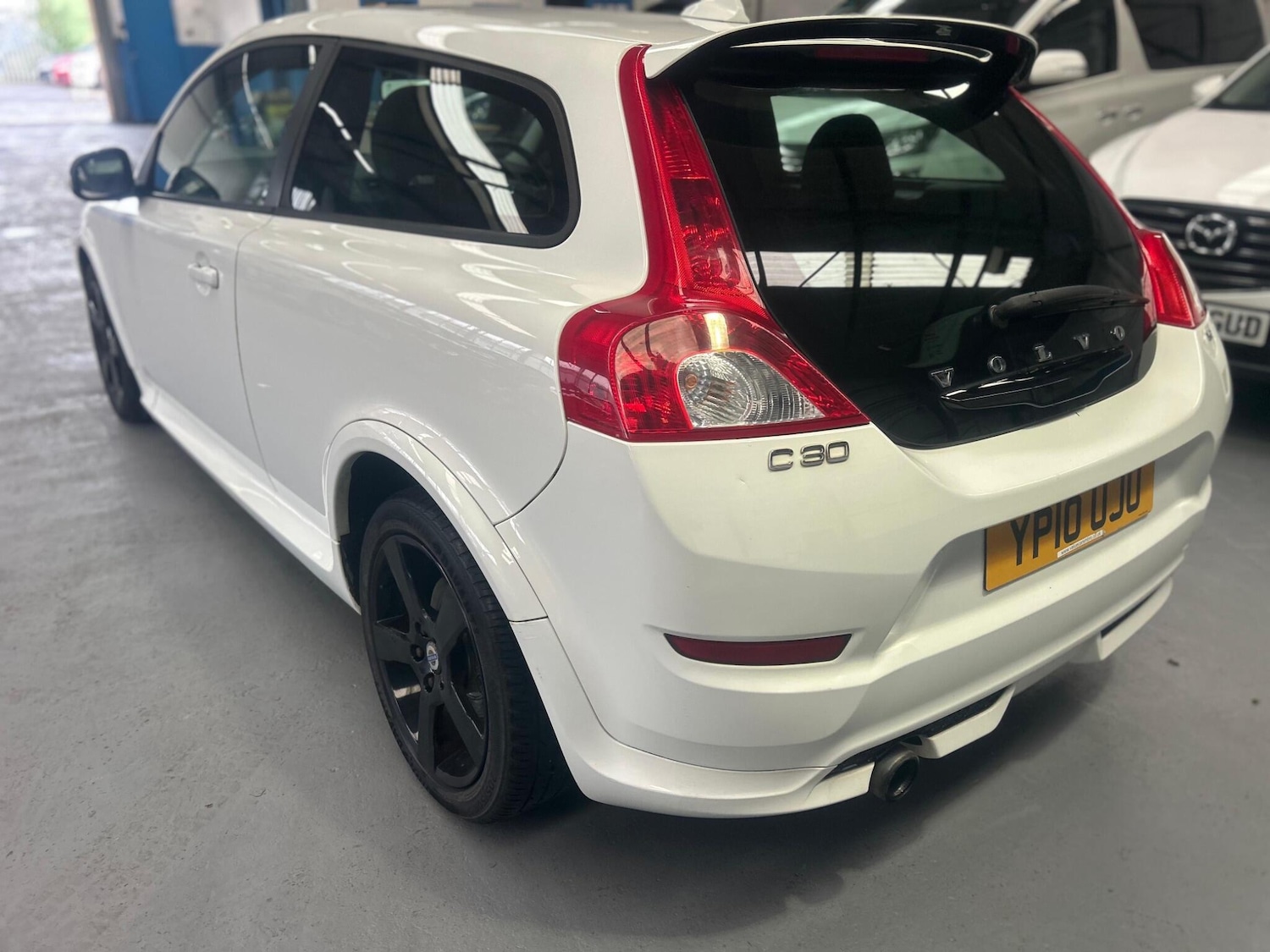 Used Volvo C30 2010 for sale - 76657821: Photo 4