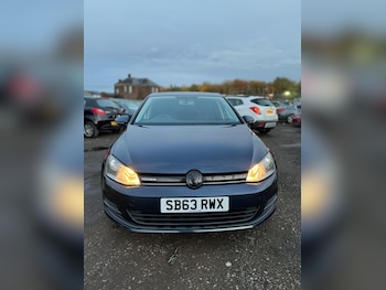 Used Volkswagen Golf 2014 for sale - 76457599: Photo