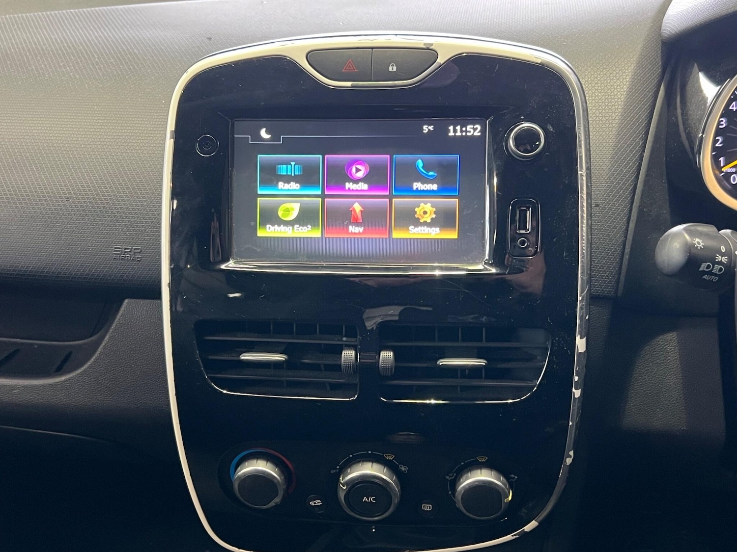 Used Renault Clio 2016 for sale - 77060471: Photo 24