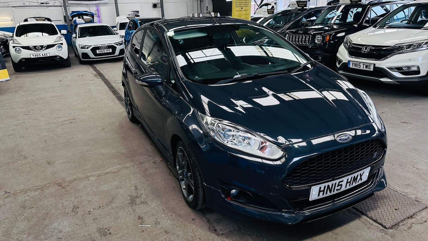 Used Ford Fiesta 2015 for sale - 77969581: Photo 2