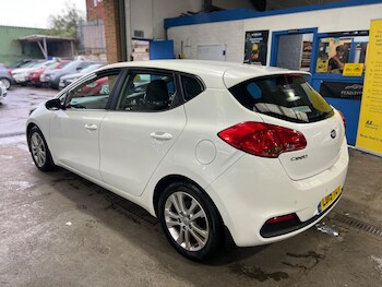 Used Kia Ceed 2015 for sale - 78404797: Photo