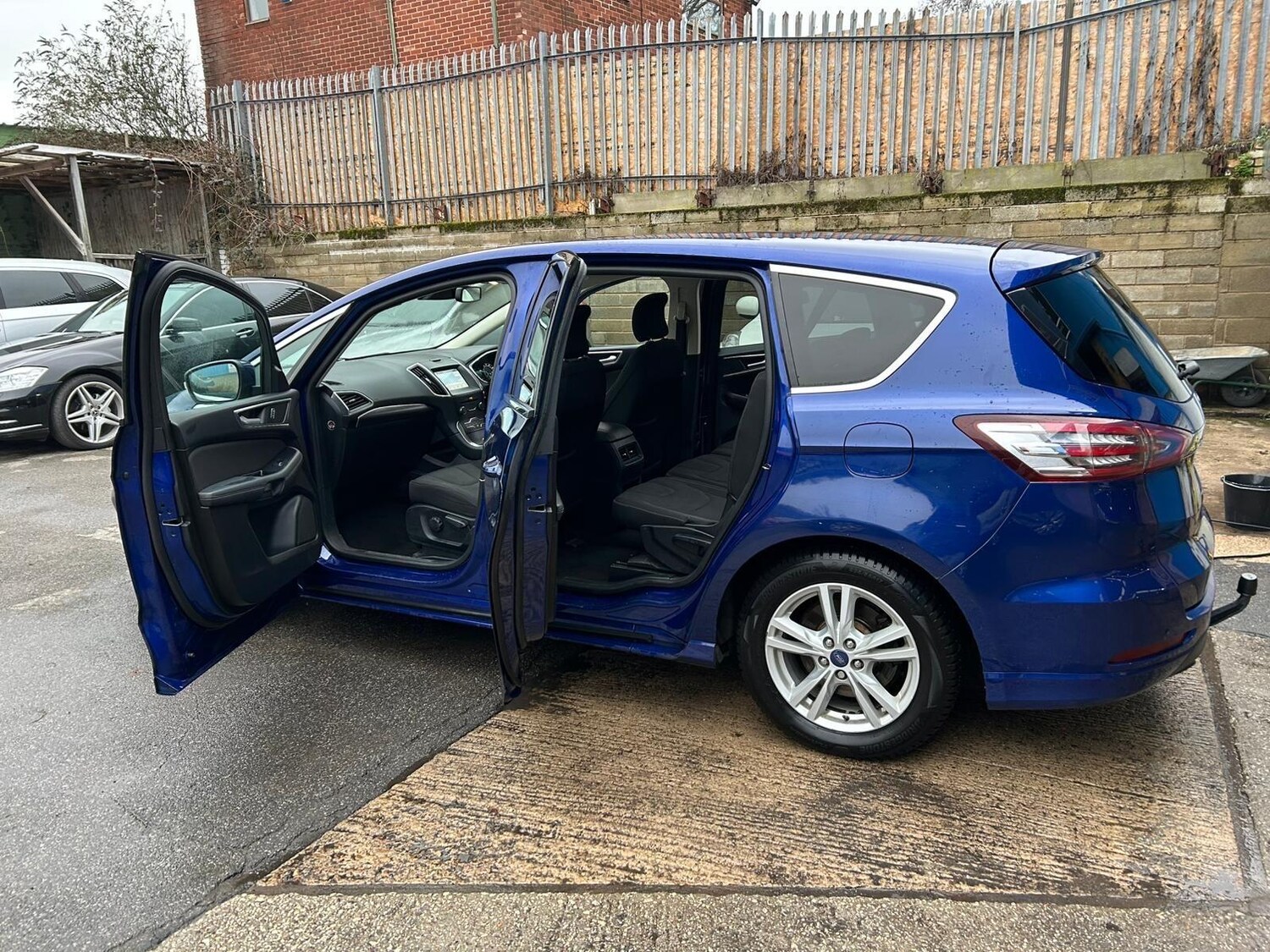 Used Ford S-Max for sale - 77575106: Photo 11