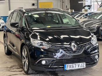 Used Renault Grand Scenic 2017 for sale - 78019290: Photo