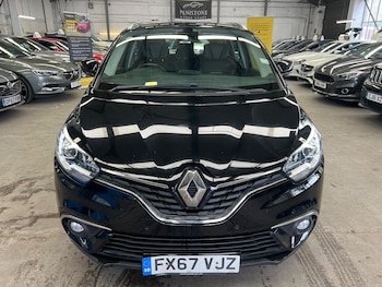 Used Renault Grand Scenic 2017 for sale - 78019290: Photo
