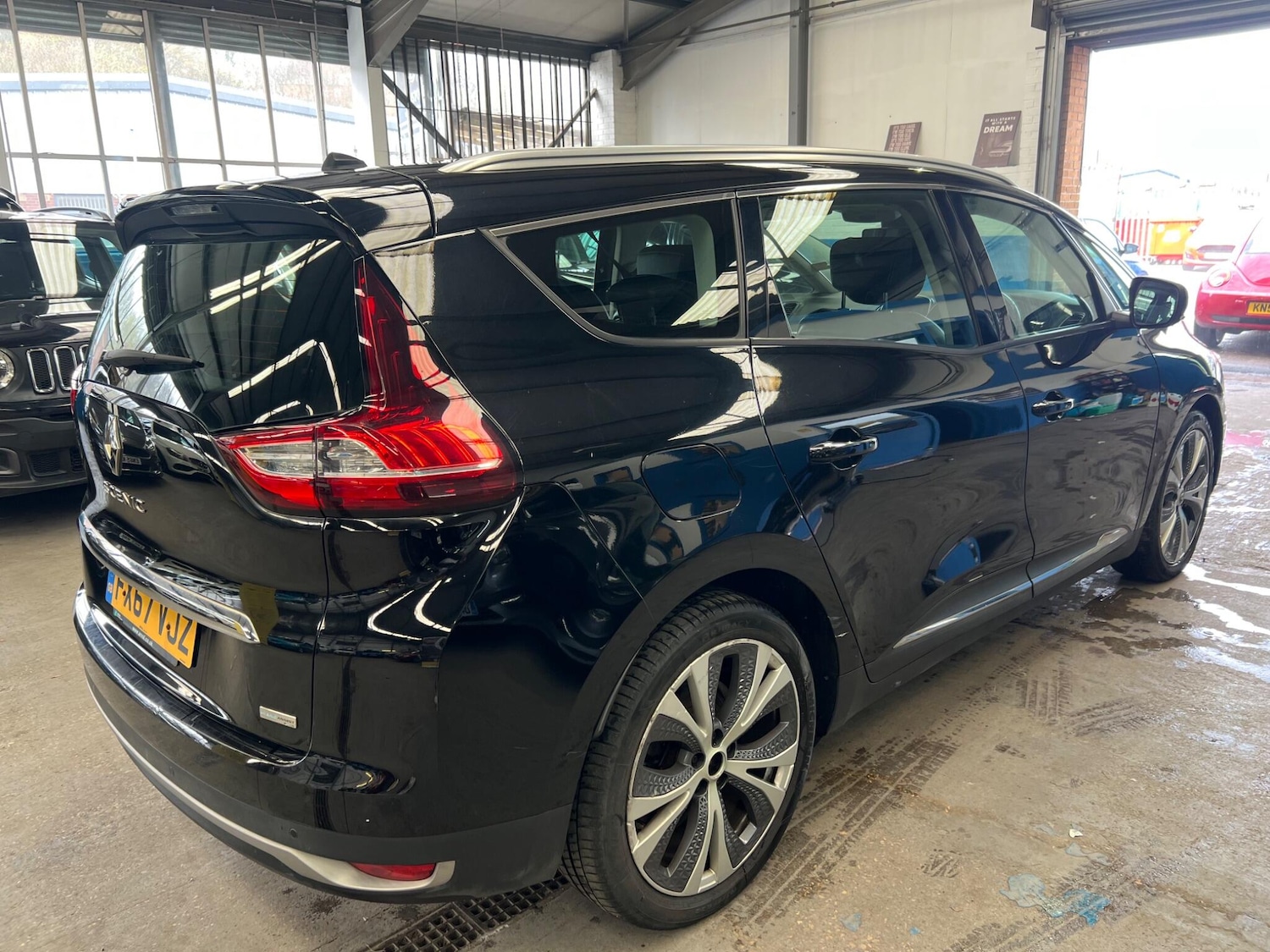 Used Renault Grand Scenic 2017 for sale - 78019290: Photo 8