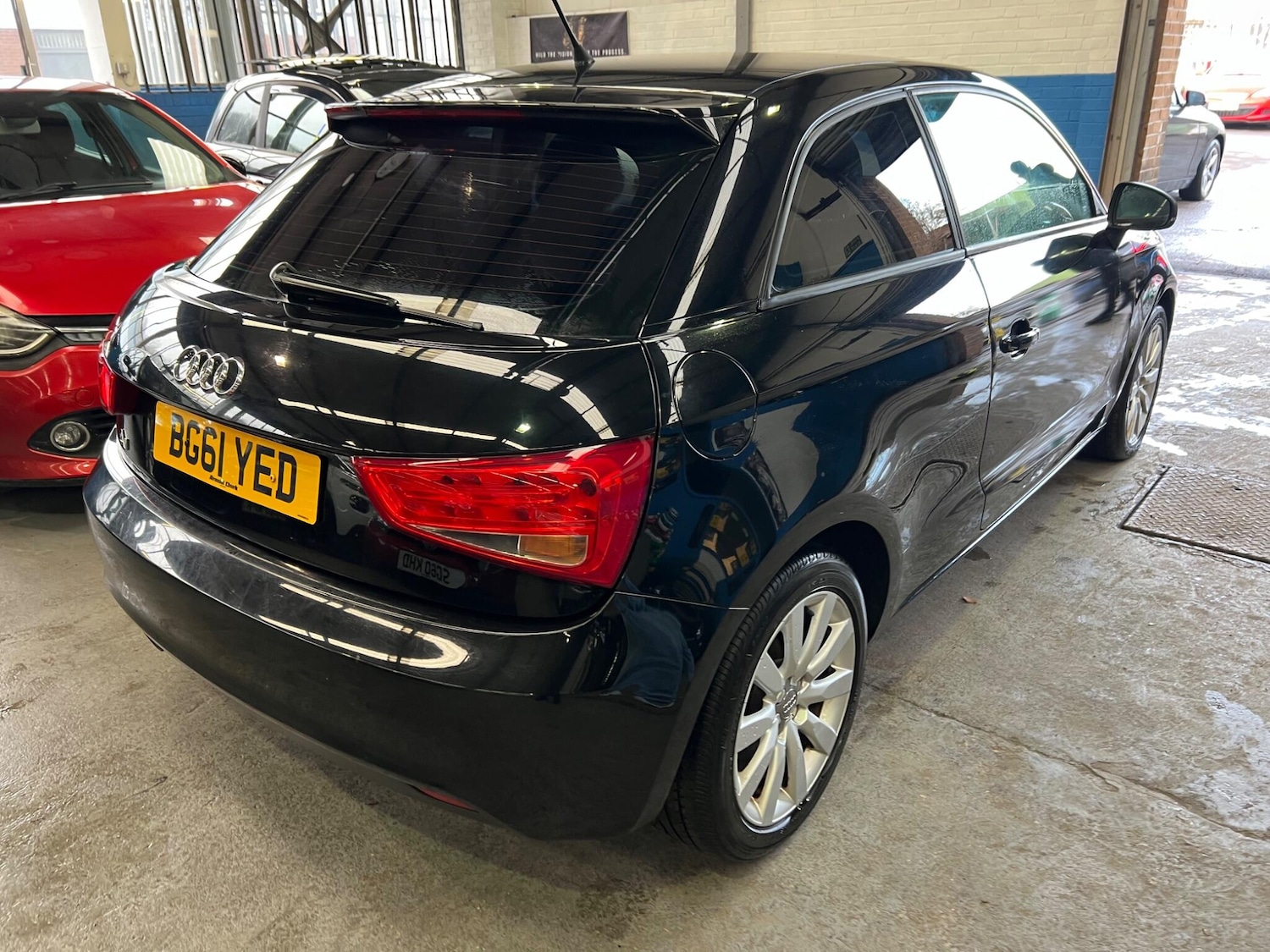 Used Audi A1 2011 for sale - 77203058: Photo 5