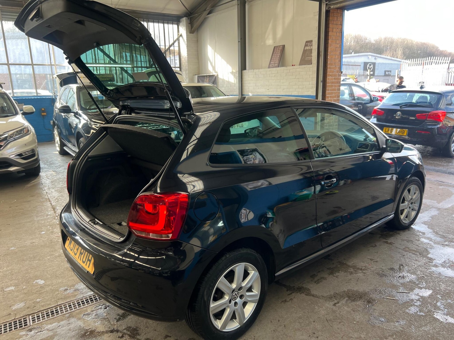 Used Volkswagen Polo for sale - 77957840: Photo 11