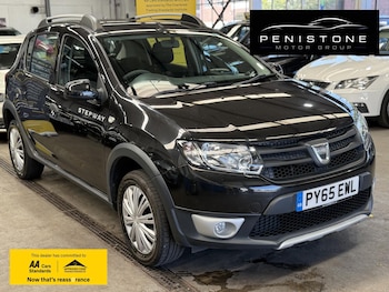 Used Dacia Sandero Stepway 2015 for sale - 78998942: Photo