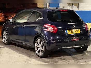 Used Peugeot 208 2013 for sale - 77057541: Photo