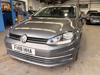 Used Volkswagen Golf 2018 for sale - 79577238: Photo