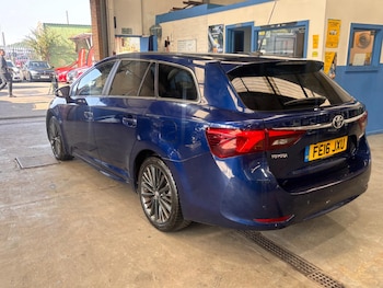 Used Toyota Avensis 2016 for sale - 79612904: Photo