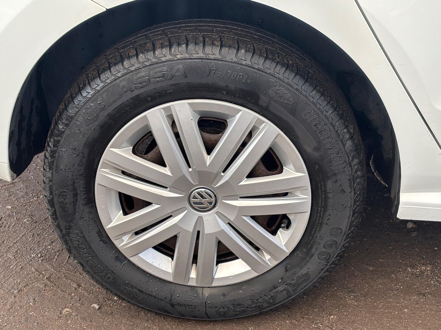 Used Volkswagen Polo 2015 for sale - 76336601: Photo 16
