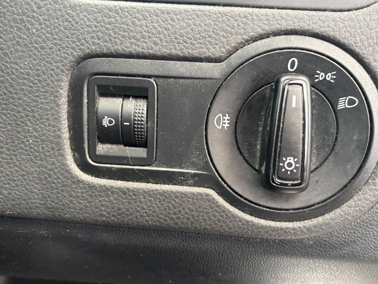 Used Volkswagen Polo 2015 for sale - 76336601: Photo 18