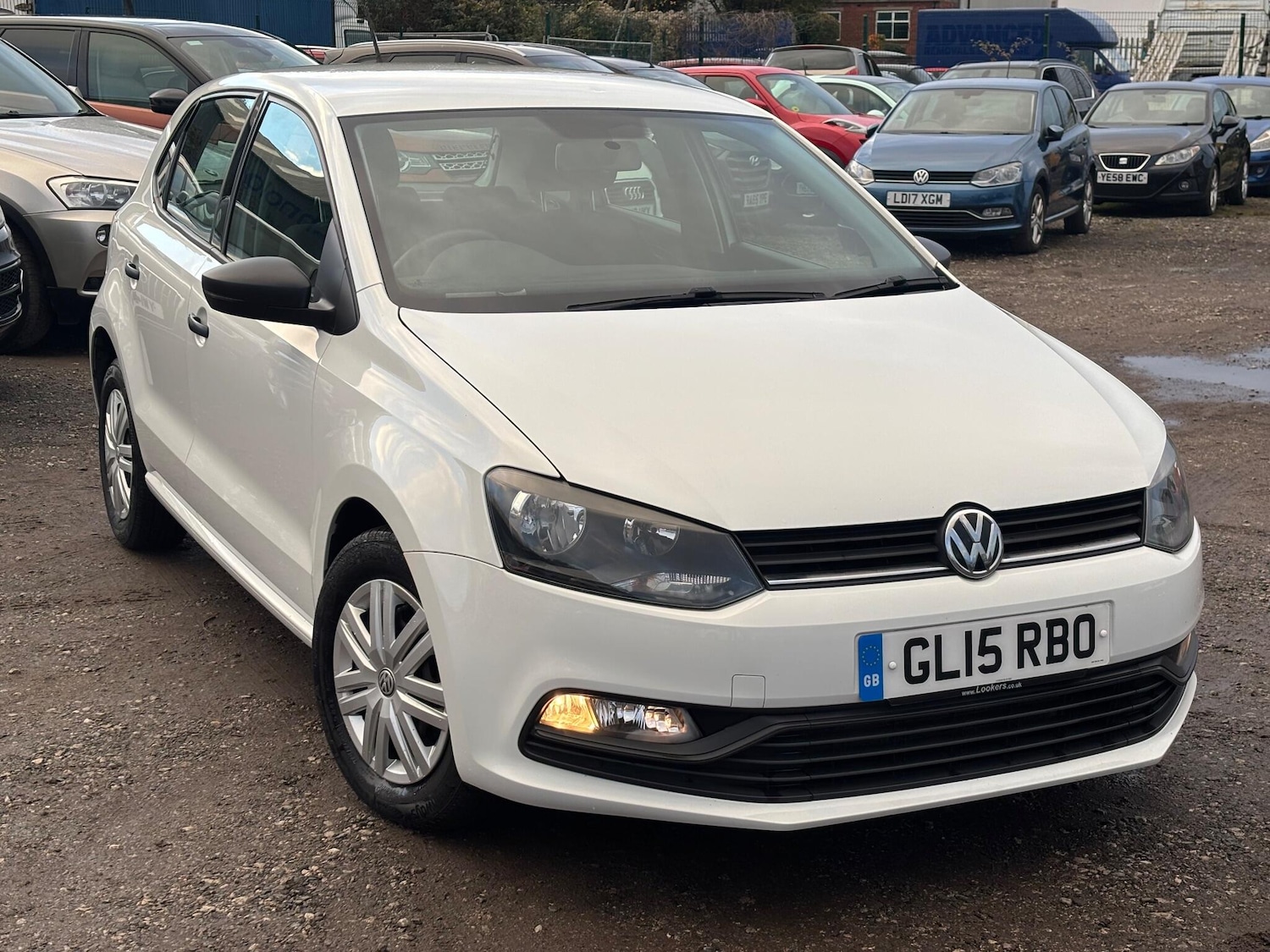 Used Volkswagen Polo 2015 for sale - 76336601: Photo 4