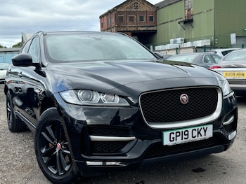 Used Jaguar F-Pace 2019 for sale - 76201306: Photo