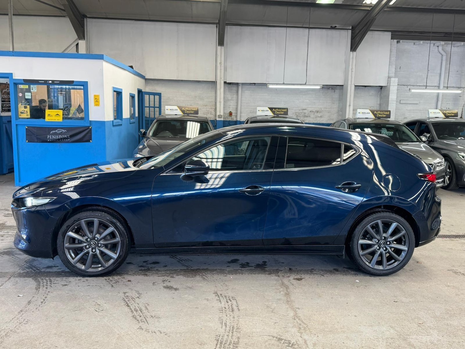 Used Mazda Mazda3 2021 for sale - 78019947: Photo 11