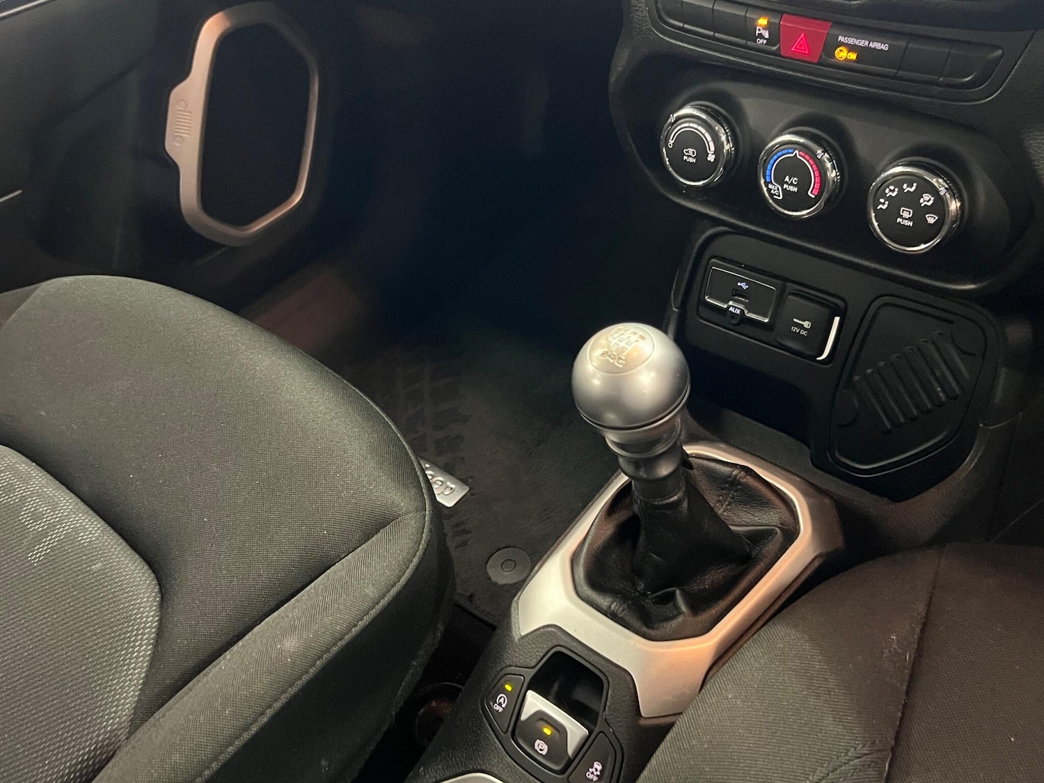 Used Jeep Renegade 2016 for sale - 77799415: Photo 14