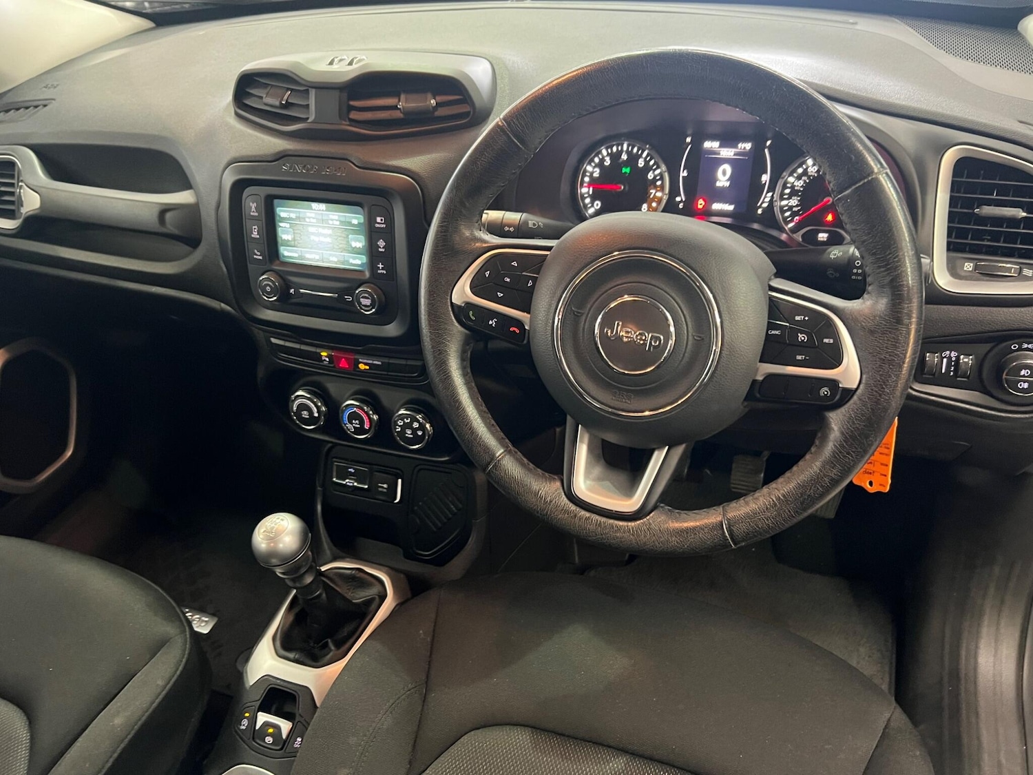 Used Jeep Renegade 2016 for sale - 77799415: Photo 24