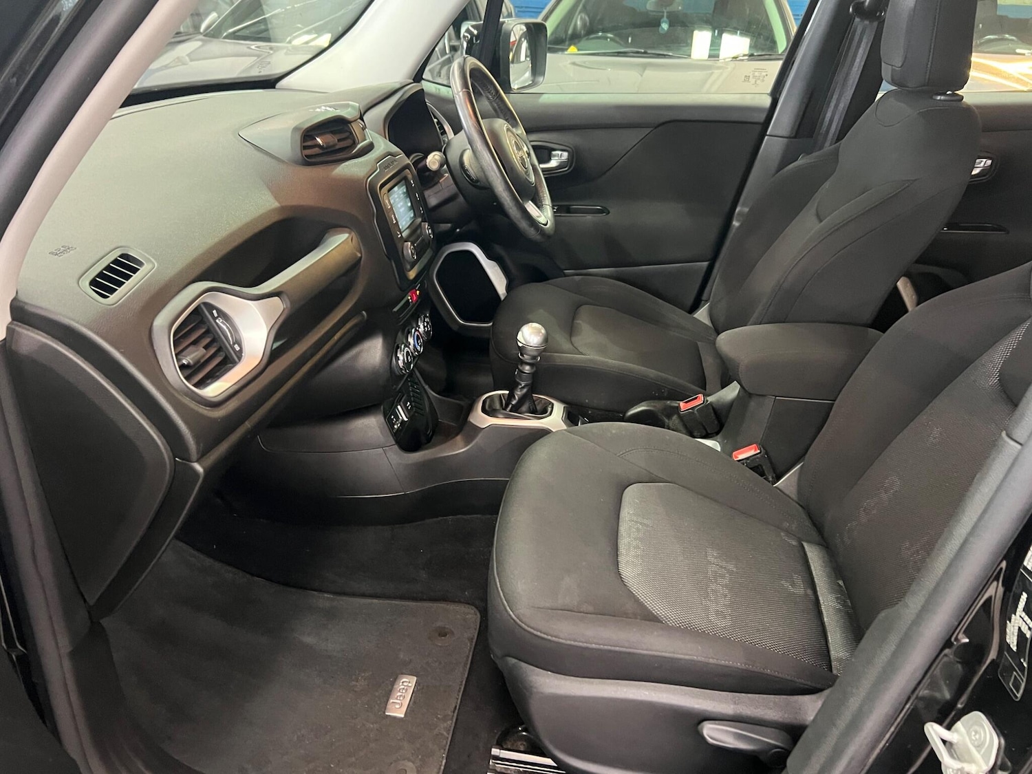 Used Jeep Renegade 2016 for sale - 77799415: Photo 26