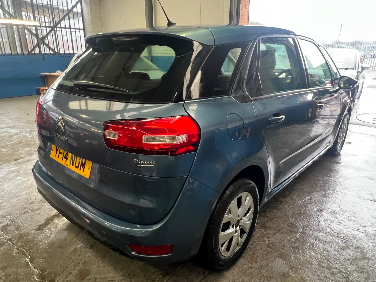 Used Citroen C4 Picasso 2014 for sale - 77216083: Photo 4
