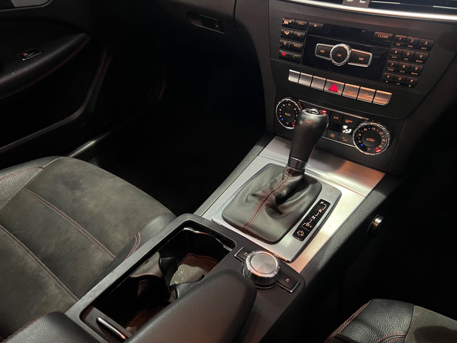 Used Mercedes-Benz C Class 2013 for sale - 77344431: Photo 16