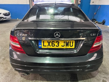 Used Mercedes-Benz C Class 2013 for sale - 77344431: Photo
