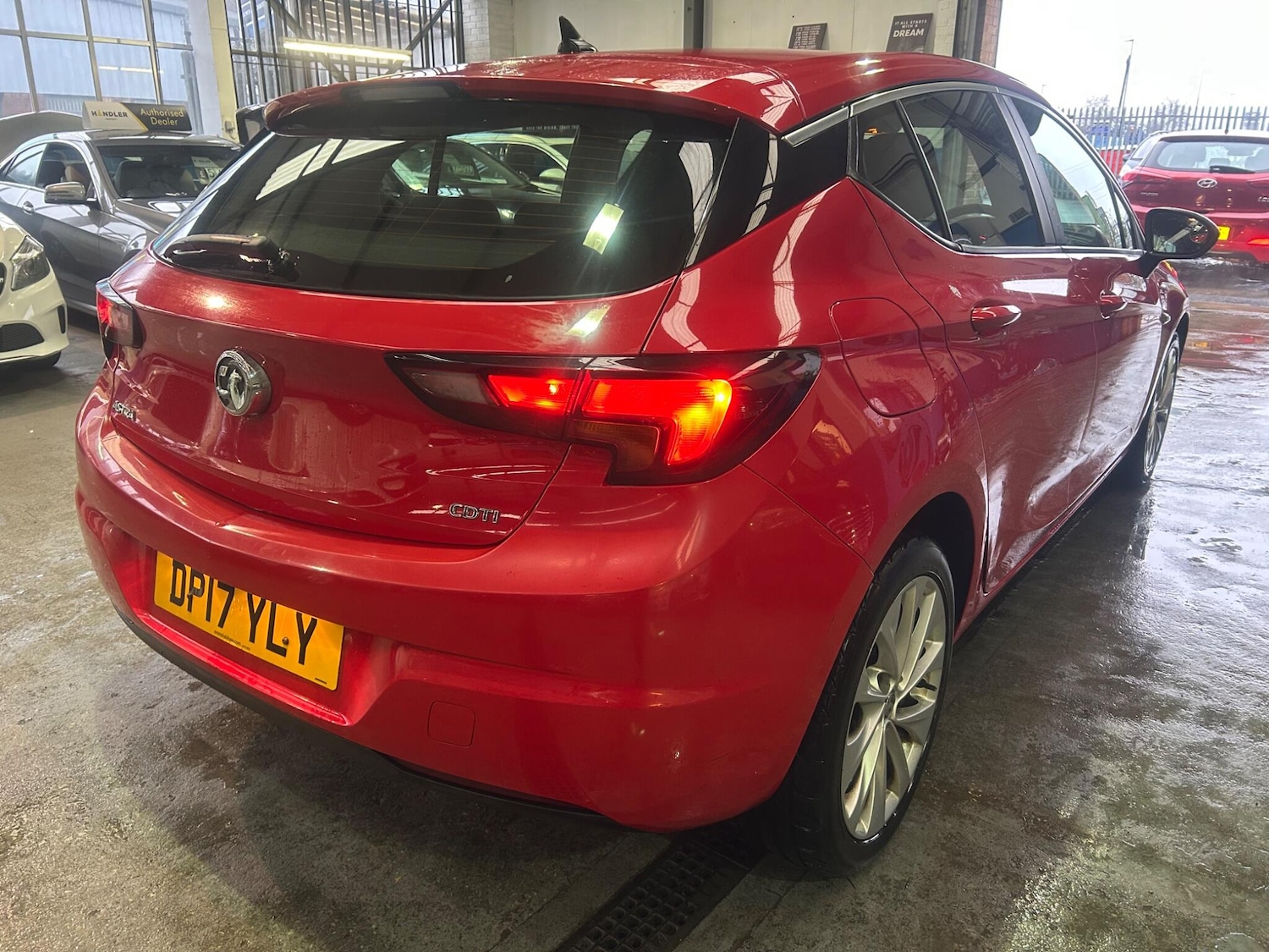 Used Vauxhall Astra 2017 for sale - 77479437: Photo 10