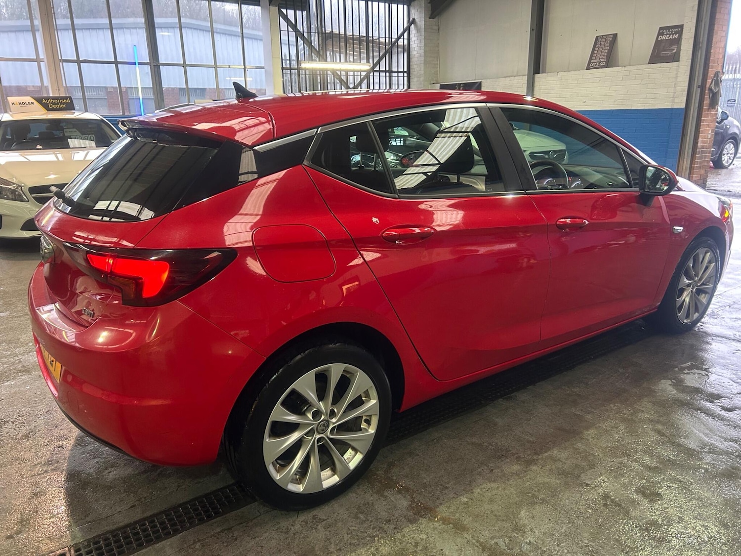 Used Vauxhall Astra 2017 for sale - 77479437: Photo 11